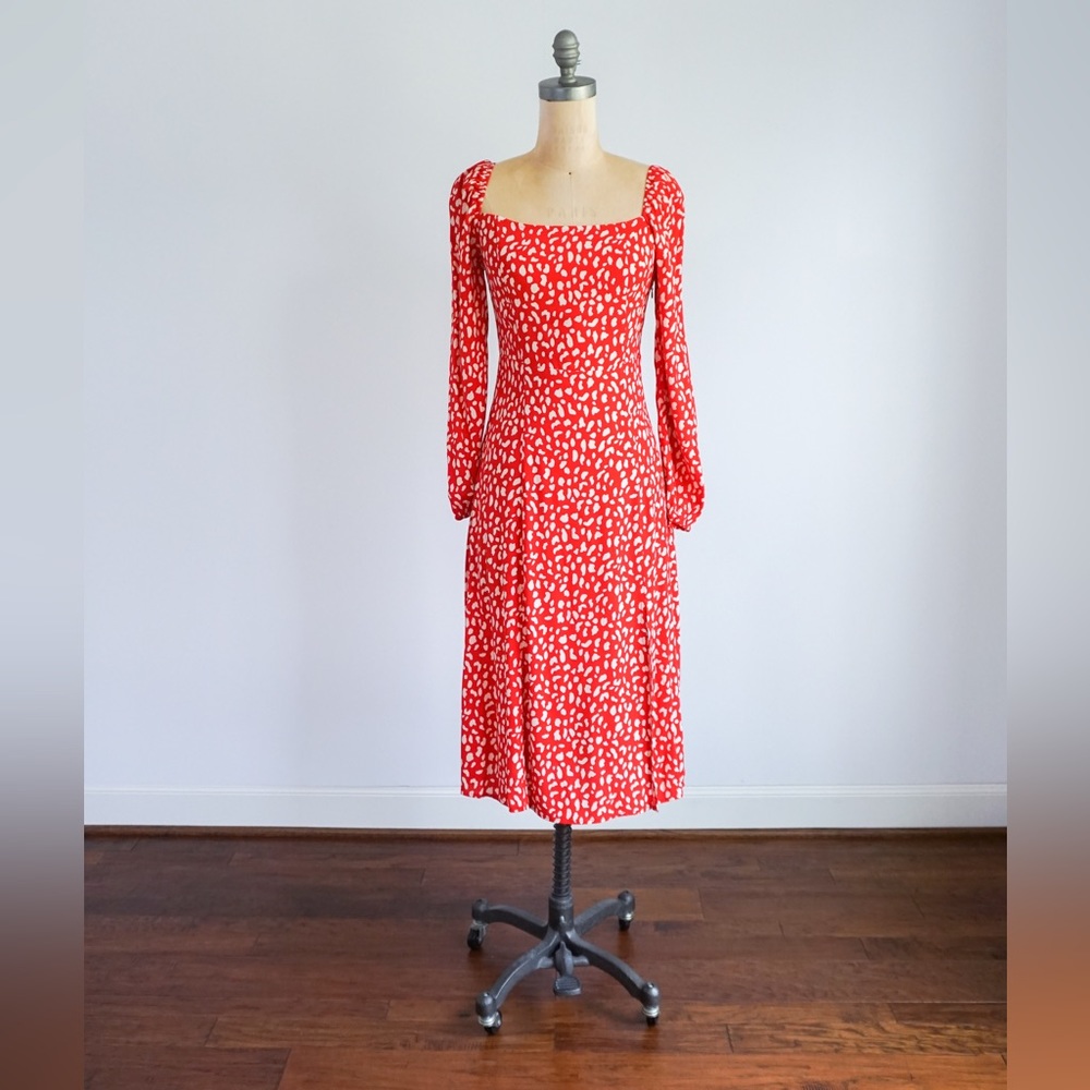Forever 21 Red Dress with a slit - Size S